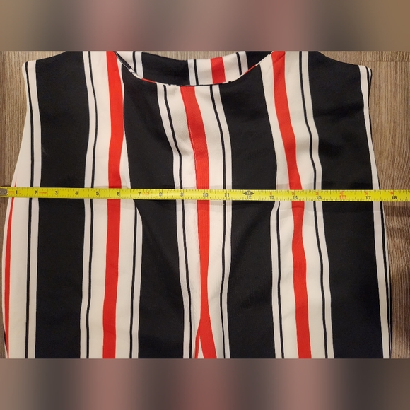 Women's jumpsuit - Picture 7 of 9